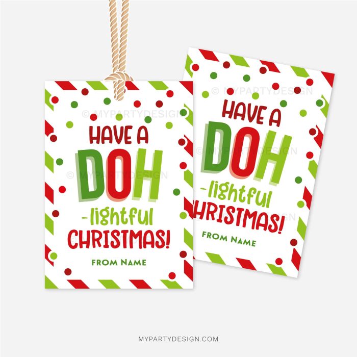 red and green christmas class gift tag that reads "Have a doh-lighful Christmas!"